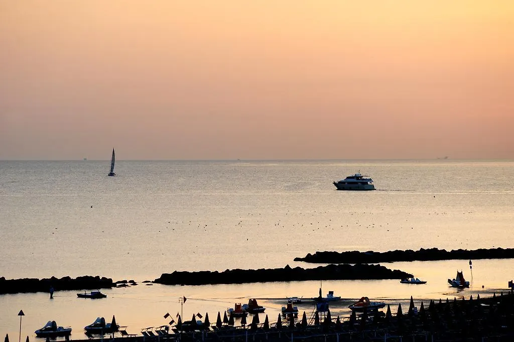 Hotel Vienna Cattolica