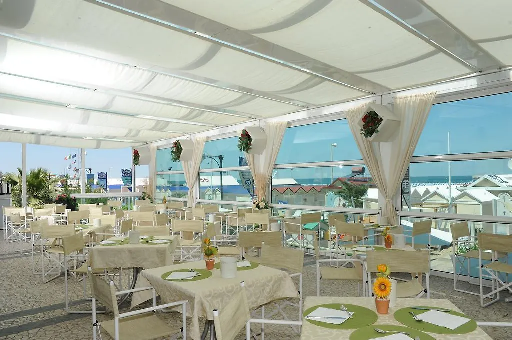 Hotel Vienna Каттолика Италия
