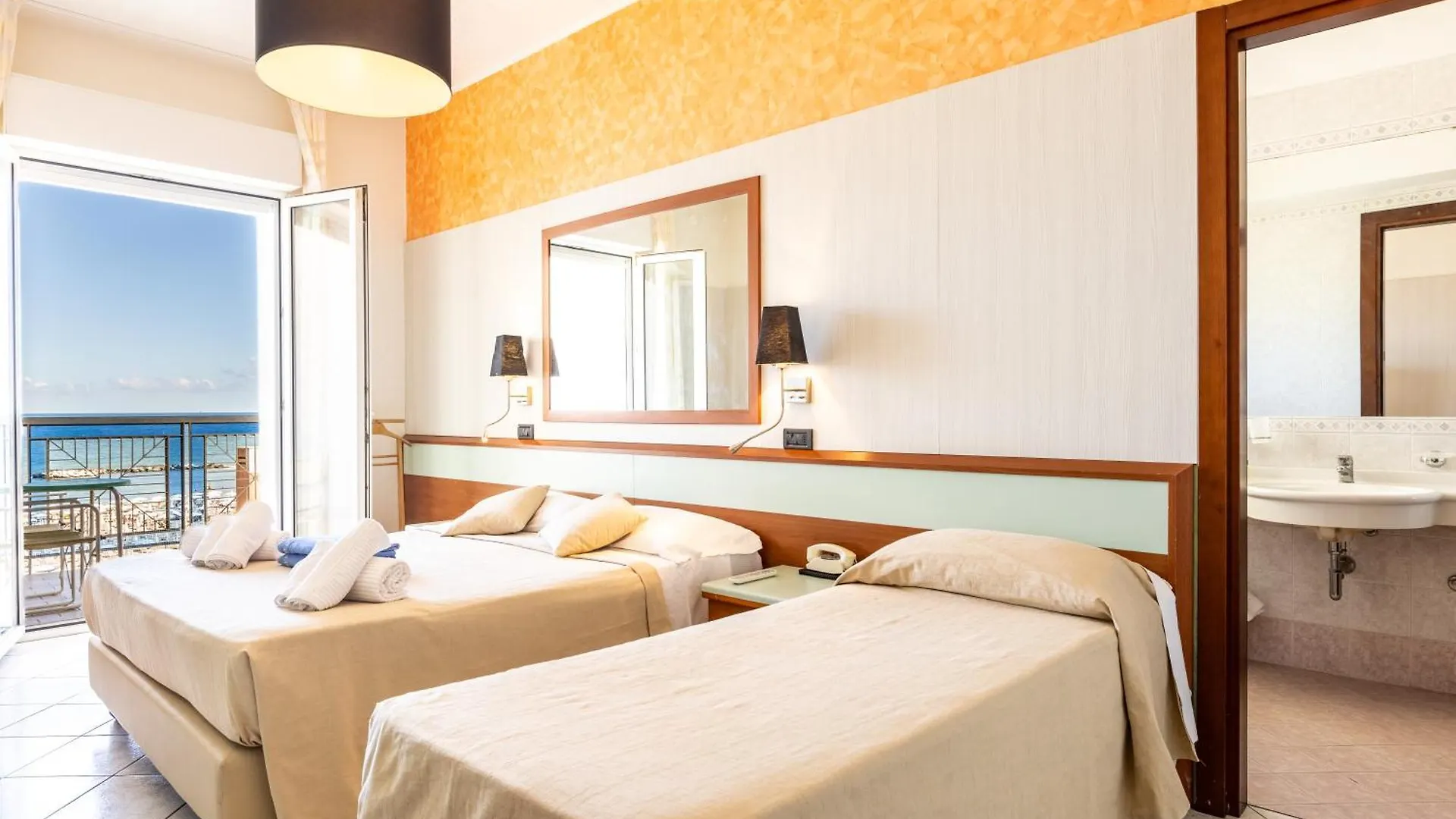 Hotel Vienna Каттолика 4*,  Италия